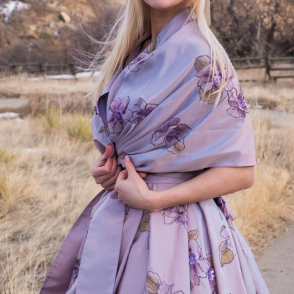 Gorgeous Classic LULY YANG COUTURE Gown - Picture 7 of 7